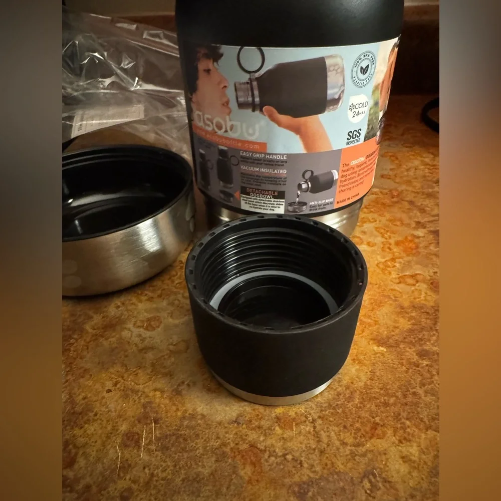 Asobu Dog Bowl Attached to Stainless Steel Insulated Travel Bottle 33 oz Black